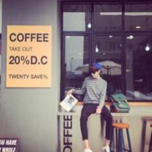 ​适合夜晚发（适合晚上发的说说简短）