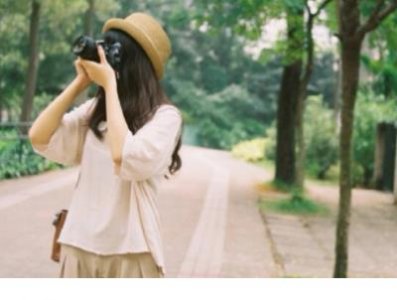 ​大年初一拜年的句子(它托去一个难忘的岁月…)