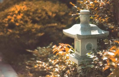 ​过年发朋友圈句子简短（春节长假，无聊时发朋友圈的诗词句子：爱上了宅家）