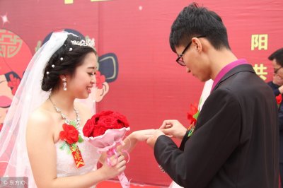 ​给朋友婚礼祝福语美句 ：3个喜人模板（建议收藏）