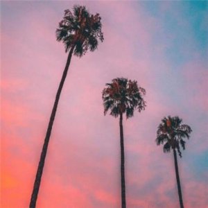 ​好久没睡到自然醒说说（睡懒觉的图片可爱图片）