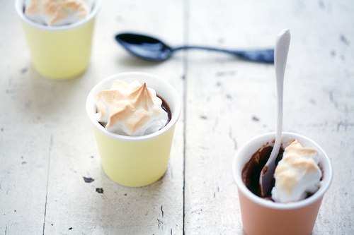 描写弯月的比喻句15句