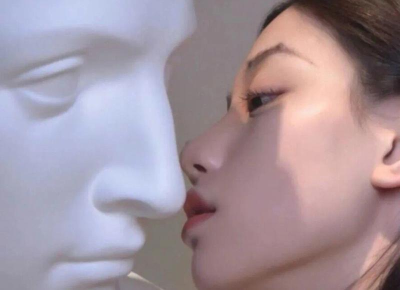 单身男的伤感心情说说 单身男的伤感心情说说