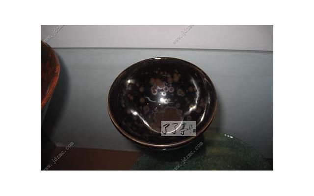 最接地气的微信说说心情:现实这么残酷,拿什么装无辜 最接地气的微信说说心情:现实这么残酷,拿什么装无辜