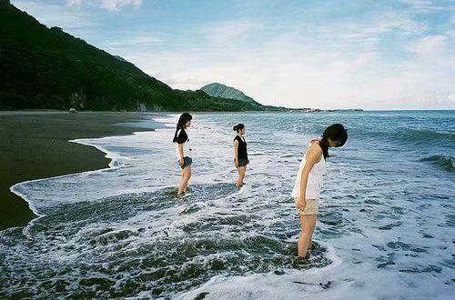 2025年简洁的朋友圈正能量句子摘录49句