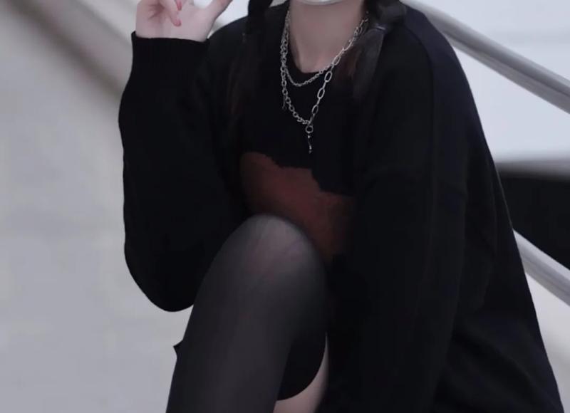 【怎么撩女生】这样发朋友圈 女生看了就会爱上你 【怎么撩女生】这样发朋友圈 女生看了就会爱上你