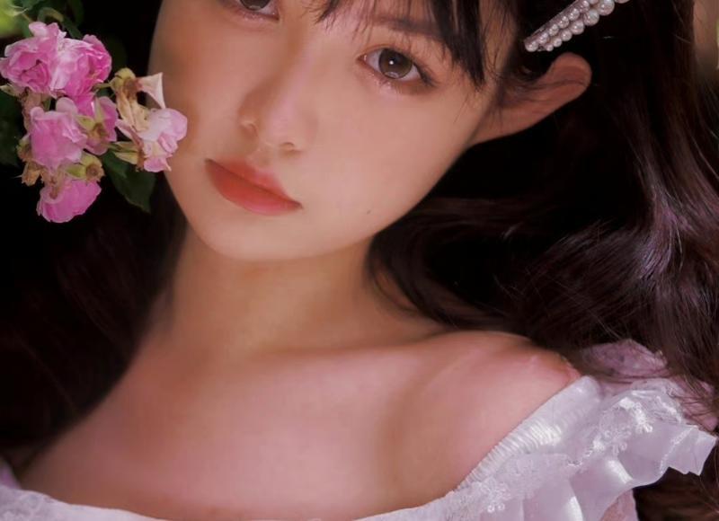 晒毕业证书朋友圈文案(毕业证书文案模板) 晒毕业证书朋友圈文案(毕业证书文案模板)