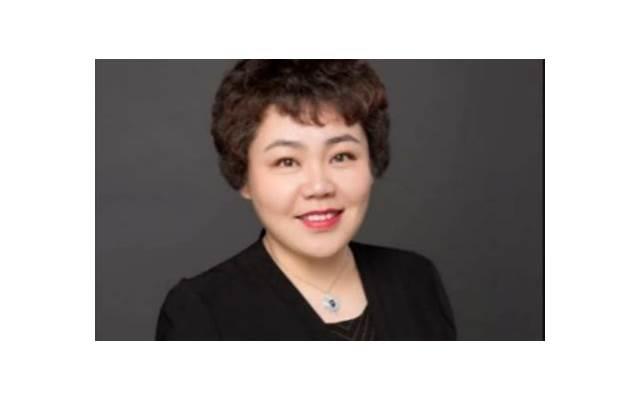 情人节收到礼物怎么发朋友圈（情人节收到礼物怎么发朋友圈感言）