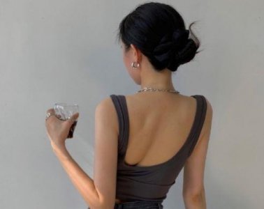 ​逆境中坚持的句子