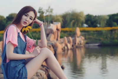 ​带着伤感离别的句子(70句)