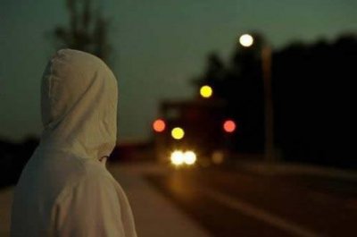 ​喝酒唱歌说说发朋友圈[36条] (举起酒杯一个人醉…)