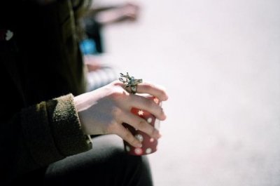 ​十年感情分手的说说(舍不得分手的伤感句子)