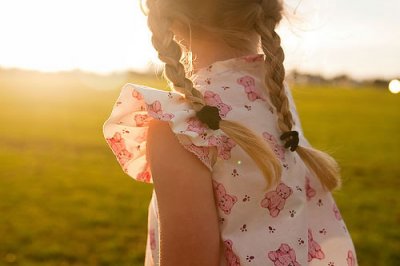 ​女孩带栩字有寓意的名字