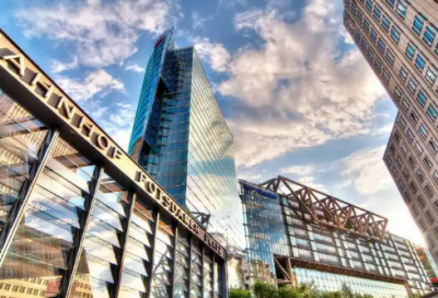 ​月亮抱着太阳