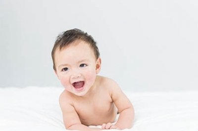 ​三点水取名字男孩