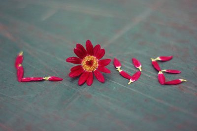 ​2026年突然之间眼泪掉下来的说说(57句)