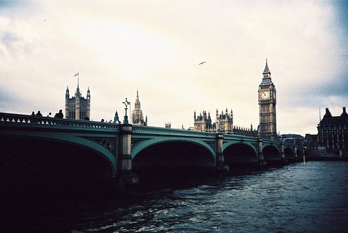 适合发朋友圈的歌词句子(39句)