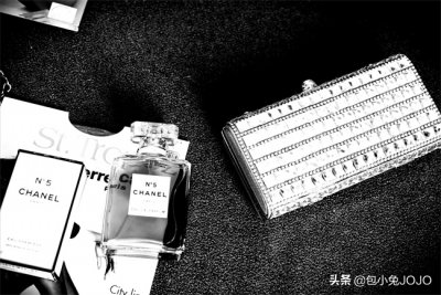 ​关于香水的情感话语 ｜说最狠的话，制最温柔的香