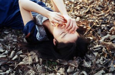 ​顾振洲的伤感qq空间说说（30句伤心思念的短句）