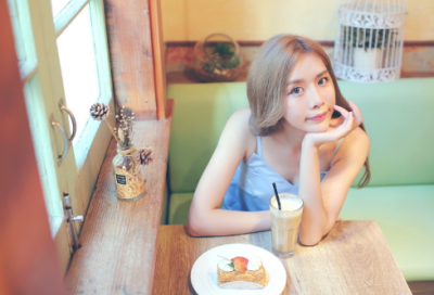 ​中班户外体育教案《丢手绢》