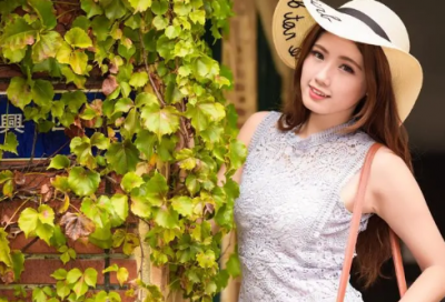 ​小班美术公开课教案《小丑娃娃》反思