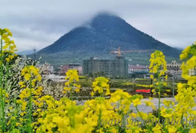 ​翻山越岭造句,用翻山越岭怎么造句