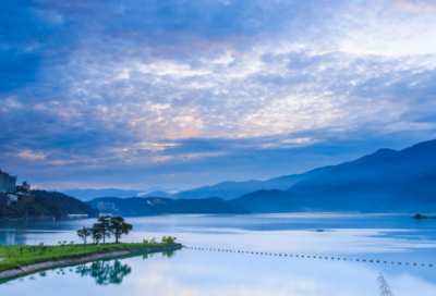 ​责怪的反义词