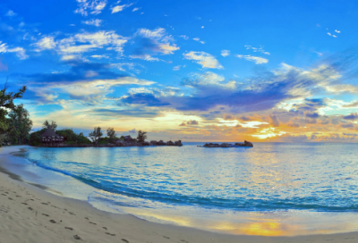 ​女名带雪儿的情侣名(精选102个)