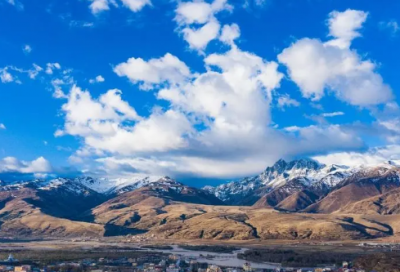 ​穿梭造句,用穿梭怎么造句