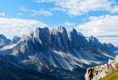 ​剧院造句,用剧院怎么造句