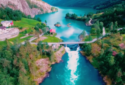 ​四面八方造句,用四面八方怎么造句