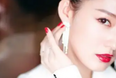 ​描写花的四字成语78句